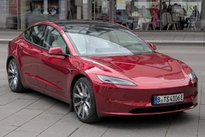 Tesla Model 3 - Long Range