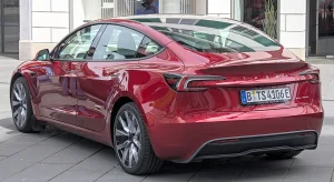 Tesla Model 3 - Long Range
