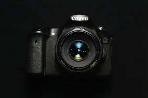 Canon EOS DSLR və 50mm Lens