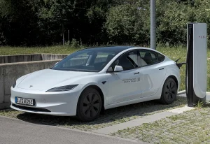 Tesla Model 3 - Long Range
