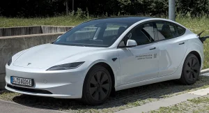 Tesla Model 3 - Long Range
